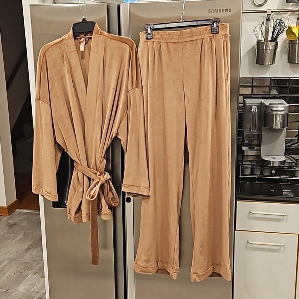 💕SKIMS💕 Velour Fleece Wrap Sleep Set (Robe + Pajama Set) ~ Sienna Medium NWOT - Picture 12 of 16